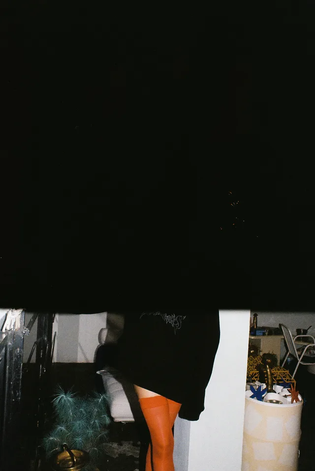 Le Cliche - Stills